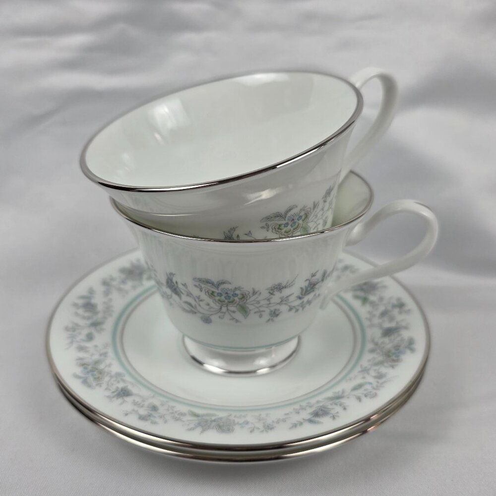 FOUR Oxford China Spring Bread Plates. The plates measure 6 3/8 inches and are w
